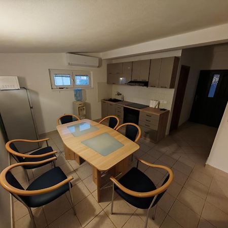 Apartman Maja Vir Exterior foto